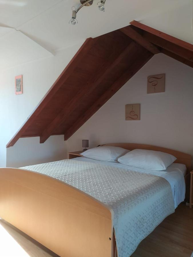 Apartment Room Parcina Trogir Eksteriør billede